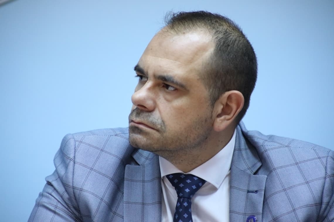 Emil Drăgănescu este noul prefect al județului Prahova, după retragerea lui Virgiliu Nanu (PSD), care candidează la funcția de șef al Consiliului Județean