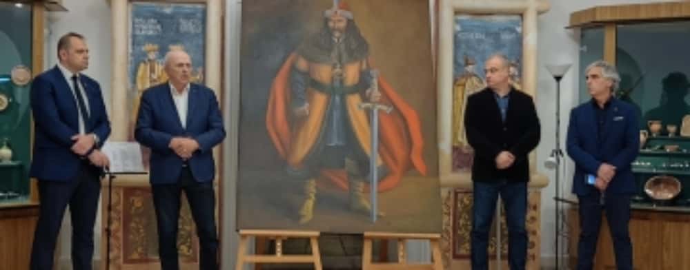 ”Vlad Țepeș – principe european” - un tablou impresionant expus la Muzeul Județean de Istorie și Arheologie Prahova