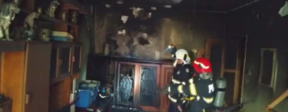 Ploiești/Incendiu într-un apartament de pe strada Mihai Eminescu. Un copil de opt ani a fost găsit în stare de inconștiență