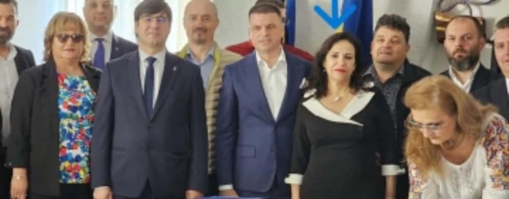 Doi apropiați ai lui Iulian Dumitrescu deschid lista candidaților PNL Prahova la Consiliul Județean. Niciunul nu este prahovean