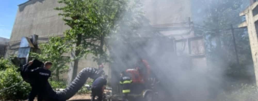 Cauza incendiului din hala dezafectată: muncitorii tăiau metale lângă produsele petroliere!
