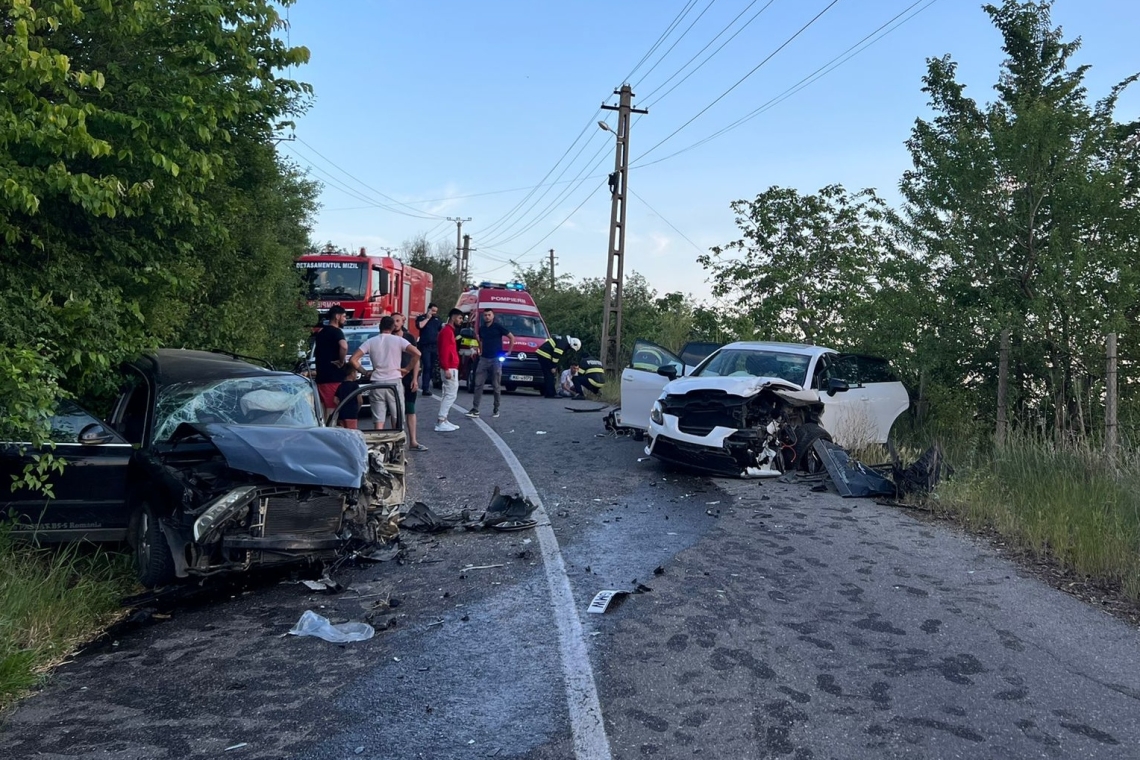 Update/Un mort și mai mulți răniți, într-un accident produs pe un drum județean din comuna Călugăreni