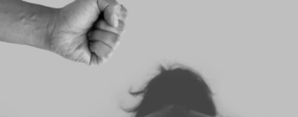 Violența domestică, un fenomen care ia amploare! Peste 3.000 de minori au fost victime ale agresiunilor
