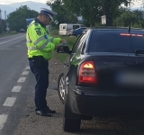 Un tânăr fără permis, din Iordăcheanu, a rupt-o la fugă după ce a fost prins de polițiști la volanul unui autoturism