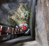 Bărbat salvat de pompieri, după ce a căzut într-un canal adânc de zece metri, în Vălenii de Munte
