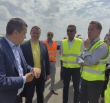 Ministrul Transporturilor, Sorin Grindeanu, reconfirmă că în toamnă se va circula pe primele două sectoare ale autostrăzii A7, de la Dumbrava la Pietroasele