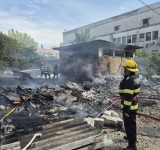 Incendiu în curtea fostei fabrici "Dorobanțu" din Ploiești