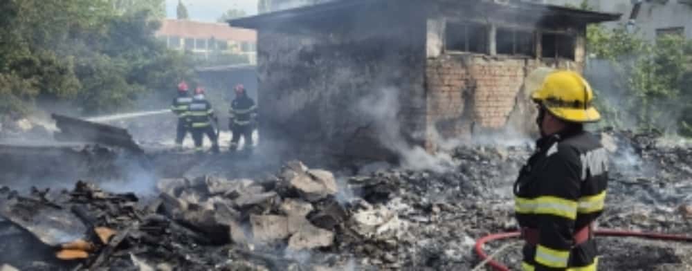 Incendiu în curtea fostei fabrici "Dorobanțu" din Ploiești