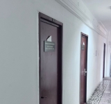 Mesaj împotriva conducerii Consiliului Județean, la fiecare birou din Palatul Administrativ: ”Nu trebuie să fim și noi trași după ei. Fiți puternici, mai e puțin!”