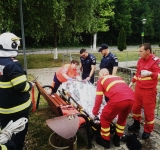Un bărbat de 61 de ani, salvat de la înec de pompierii prahoveni