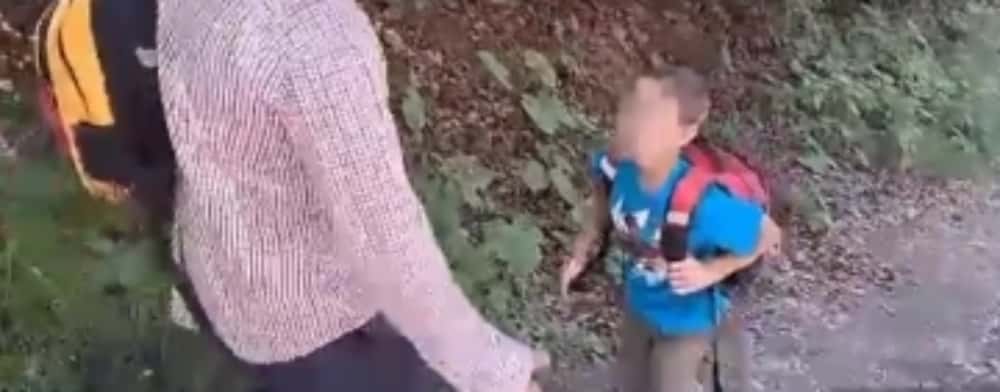Un copil rătăcit în zona cascadei Urlătoarea din Bușteni, găsit cu ajutorul jandarmilor 