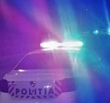 Un adolescent a furat o mașină și a avariat mai multe autoturisme parcate pe o stradă din Ploiești
