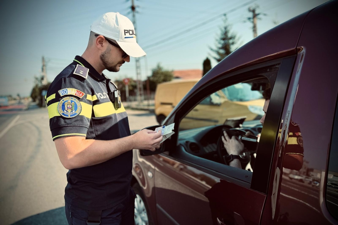 Polițiștii de la Rutieră, cu ochii pe șoferi și bicicliști, în Ploiești și pe DN1, sâmbătă dimineață