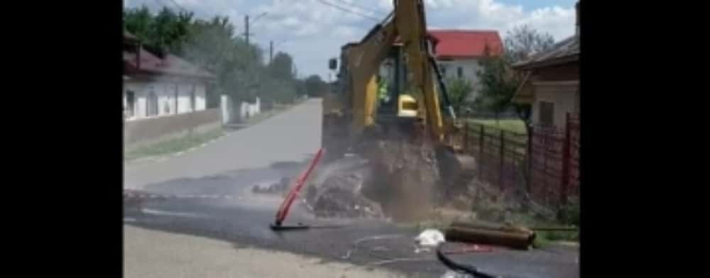 UPDATE/ Pericol major la Băicoi: magistrală de gaze avariată în urma unor lucrări la canalizare