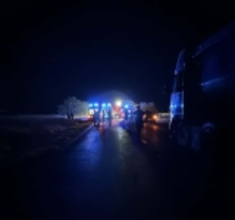 UPDATE/ Un tânăr șofer care a fugit de la locul unui accident produs pe DN1 B, joi seară, este căutat de polițiști