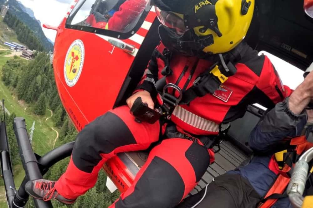 Un turist englez a fost recuperat din Bucegi, după ce a căzut în gol pe Valea Cerbului