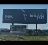 Investigație/ Cât costă, din bani publici, panourile lui Ciucă ”Un ostaș în slujba țării”