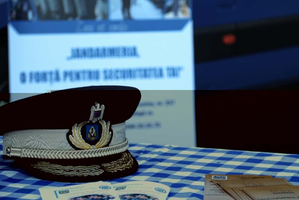 Gruparea de Jandarmi Mobilă Ploiești anunță lansarea unei noi sesiuni de recrutare pentru admiterea la Academia Tehnică Militară „Ferdinand I” București și Academia Navală „Mircea cel Bătrân” Constanța