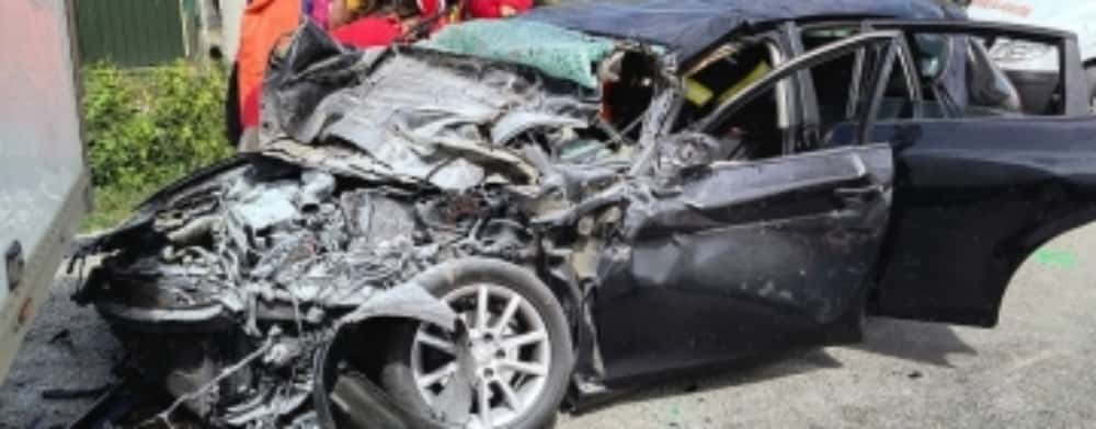 Cinci persoane au fost rănite într-un accident rutier produs pe DN72, în Stoenești