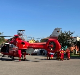 Bărbatul care a suferit arsuri grave în explozia din Provița de Jos va fi transferat la un spital din Timișoara. A fost preluat de elicopterul SMURD