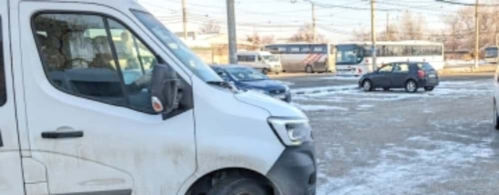 Navetiștii prahoveni nemulțumiți de orarul microbuzelor pot cere schimbarea programului de transport, până la finalul lunii septembrie