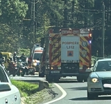 Accident grav pe DN1, zona Izvorul Rece - Sinaia. A fost solicitat elicopterul SMURD pentru a prelua un motociclist rănit grav