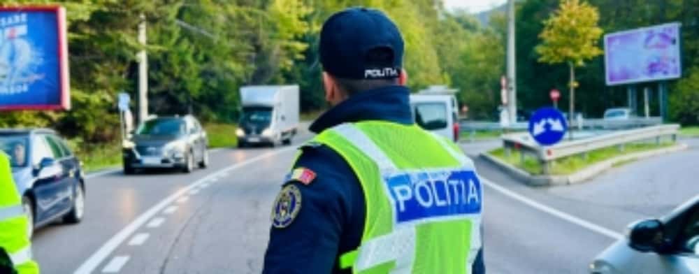 Zeci de polițiști fac razii, miercuri dimineață, în stațiunile de pe Valea Prahovei