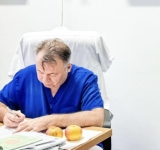 UPDATE/Nelu Tătaru (PNL), fost ministru al Sănătății în pandemie, anchetat pentru luare de mită în bani și... găini!