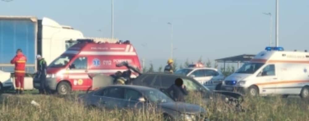 Trei autoturisme au fost implicate într-un accident, în Strejnicu