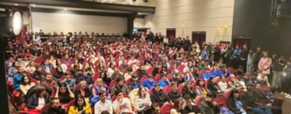 Aproape 300 de elevi olimpici, premiați de Primăria Ploiești