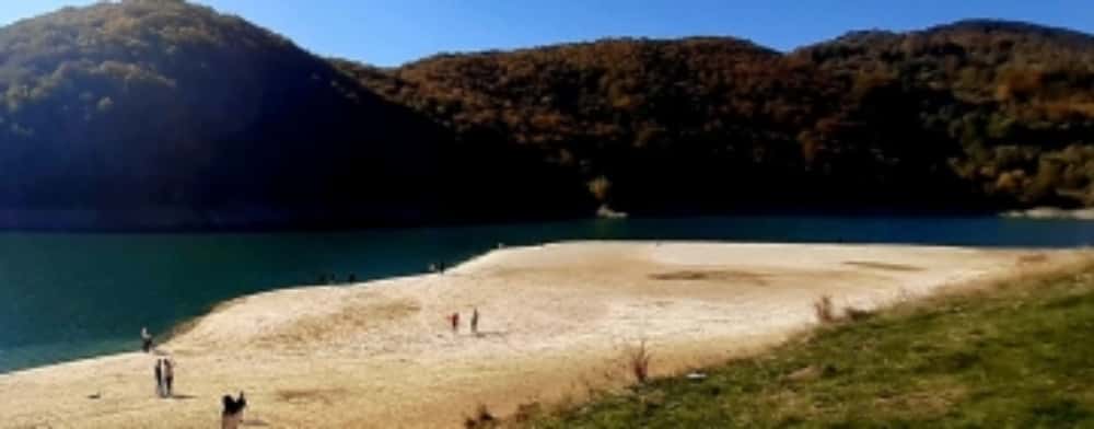 Lacul de acumulare de la Măneciu a scăzut la doar 26% din capacitatea de umplere! Nici Paltinu nu stă prea bine