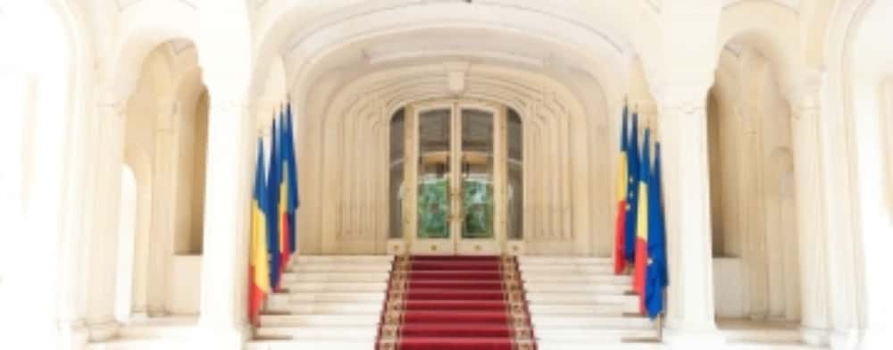 14 pentru Cotroceni/ Vineri, 25 octombrie, începe campania electorală pentru PREZIDENȚIALE