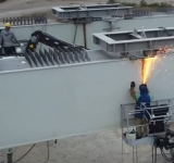 Update/ Un bărbat a murit pe șantierul autostrăzii Dumbrava-Mizil, în urma unei explozii. Muncitorul decedat efectua lucrări de sudură la o structură a autostrăzii