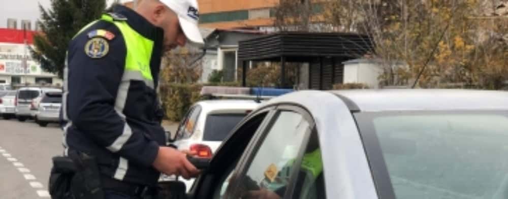 Controale în trafic, pe străzile din Câmpina, marți dimineață