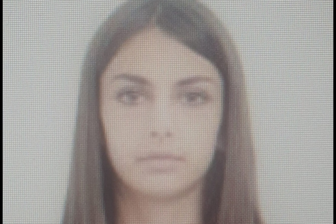 Update/ O adolescentă de 15 ani, din Câmpina, este căutată de familie. A plecat de acasă și nu se mai știe nimic de ea