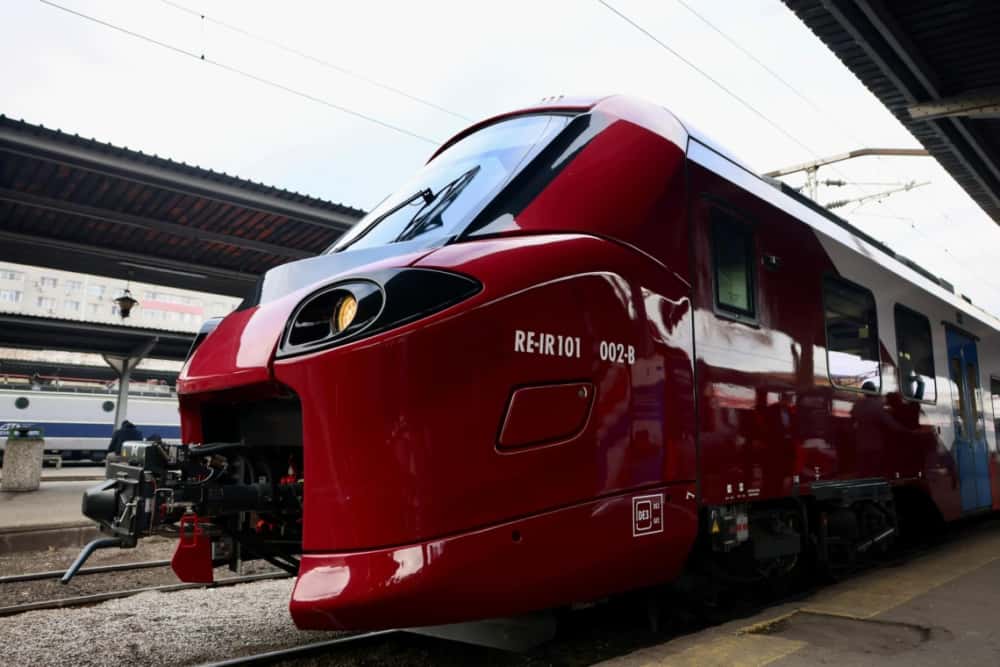 Noul tren electric al CFR Călători s-a defectat după prima cursă. Sunt probleme la computerul de bord