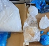 O fetiță de 8 ani, din Prahova, folosită de traficanții de droguri pentru a-și ascunde ”marfa”! Copila a ajuns la un asistent maternal