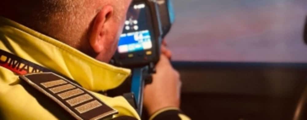 Trafic Prahova/Sute de sancțiuni aplicate de polițiștii de la Rutieră pietonilor și șoferilor vitezomani, într-o singură zi