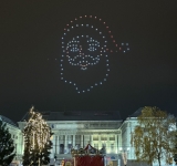 Sute de drone luminoase vor fi, vineri, pe cerul Ploieștiului!