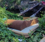 Ești ploieștean și vrei să scapi GRATUIT de deșeurile voluminoase, înainte de Crăciun? Nu le mai arunca pe Dâmbu!