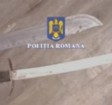 Percheziții la tâlhari care au dat buzna în casa unei femei din Ploiești și, sub amenințare, i-au sustras mai multe bunuri