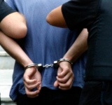 Un arestat a fugit de sub escortă, la Poliția Câmpina. Cum au reușit polițiștii să-l prindă