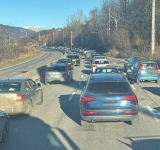 Trafic infernal pe Valea Prahovei. Ce le recomandă polițiștii șoferilor