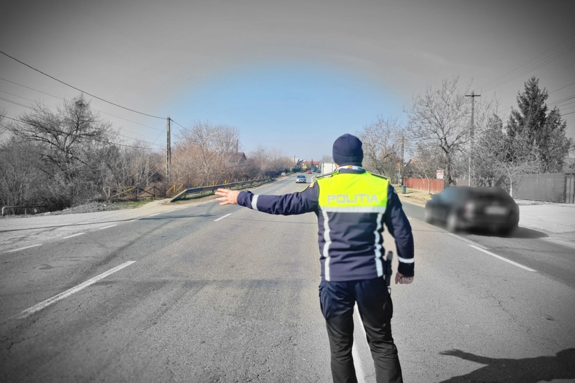 Zilnic, peste 200 de polițiști prahoveni au fost pe teren, în perioada 31 decembrie - 7 ianuarie. Au dat sute de amenzi și au controlat 800 de autovehicule în trafic
