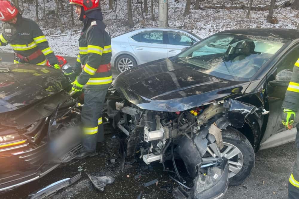Trei autoturisme implicate într-un accident pe DN1, la Sinaia
