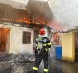 13 ianuarie, ziua incendiilor în Prahova! Și o casă din Băicoi a fost cuprinsă de flăcări