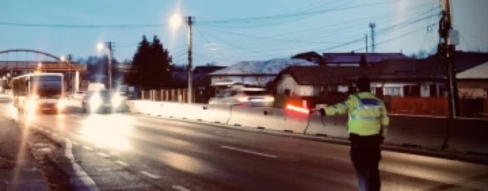 Acțiune rutieră pe Drumul Național 1, luni dimineață. Vizați sunt transportatorii de persoane
