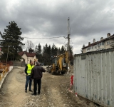 Slănic/ Lucrările de stabilizare a zonei prăbușite, în primăvara anului trecut, se apropie de final!