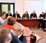 Criza de la Spitalul Județean, analizată într-o ședință convocată de urgență. Virgiliu Nanu: Situația este gravă, dar nu stăm pe loc!