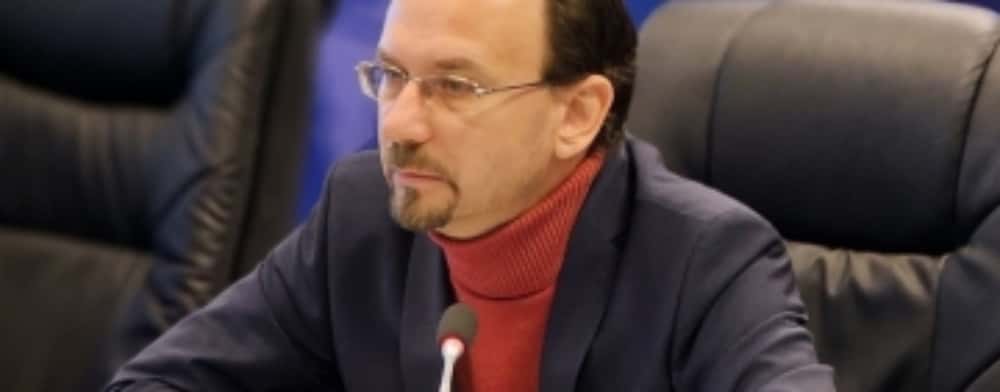 Mihai Polițeanu, raport despre licitațiile organizate de Primăria Ploiești. Tramvaie, motoare pentru energia termică, anvelopări blocuri - pe listă
